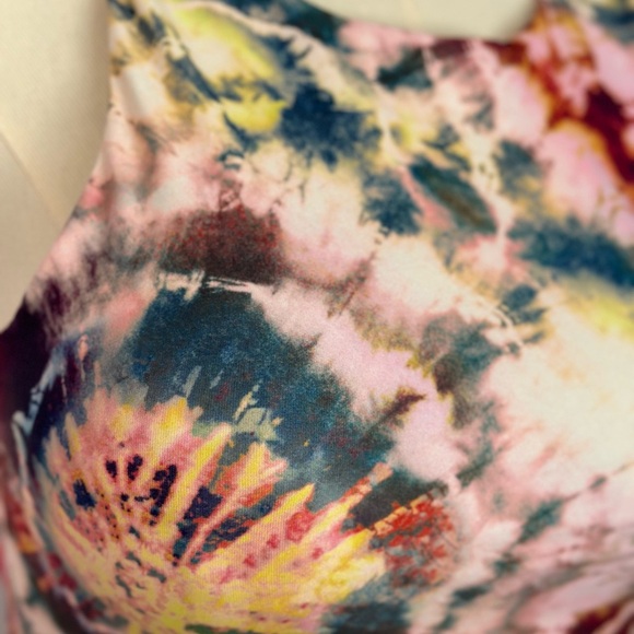 Betsey Johnson Racer Back Vibrant Tie-Dye Tank (726) - Picture 7 of 11